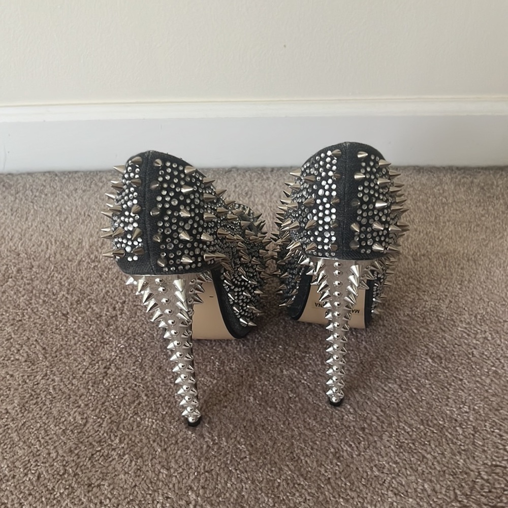 COPY - Stiletto-Spiked, Rhinestone grey platforms - size 7 - Picture 3 of 5